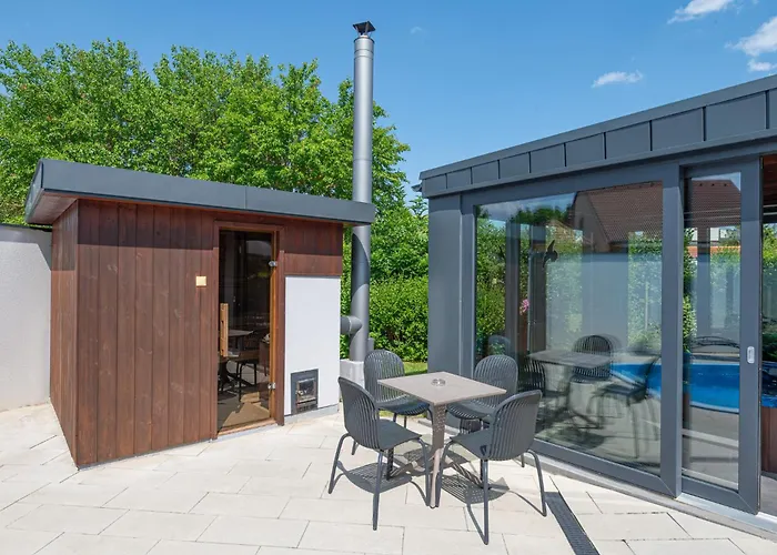 A Mi Hazunk Gyenesdias